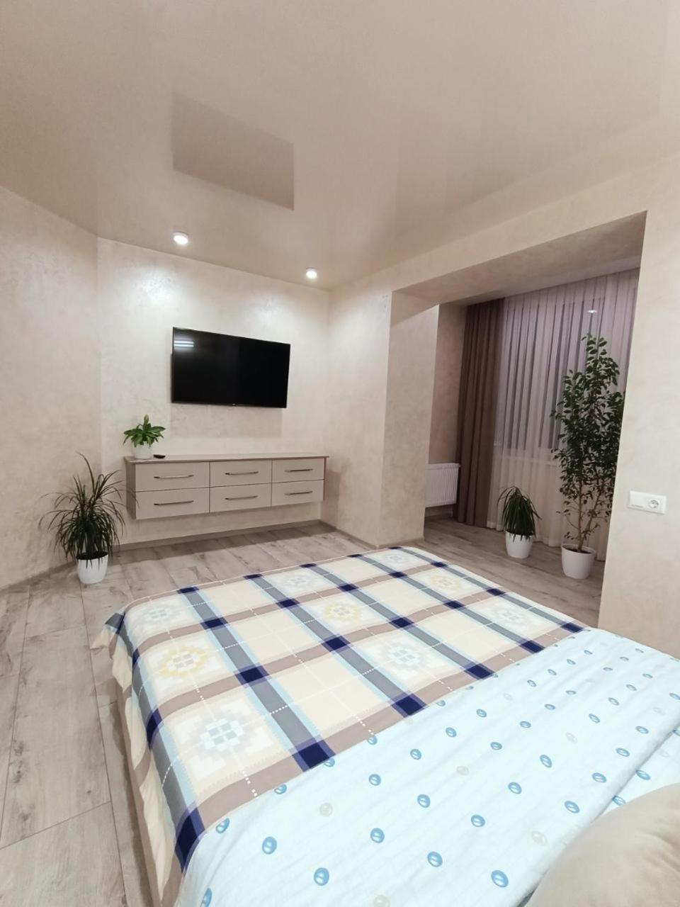 2К Шикарний Люкс! Apartment คเมลไนป์สกาเย ภายนอก รูปภาพ